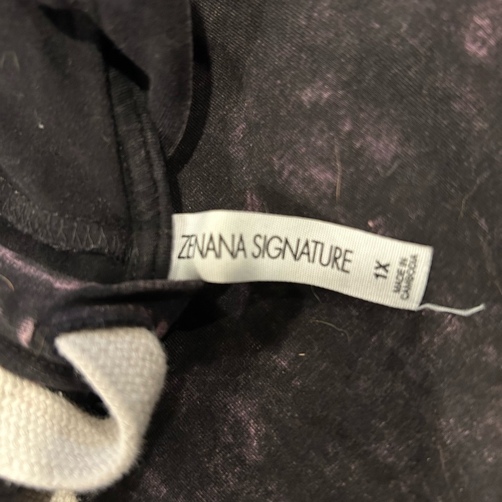 Zanana Signature Black and Purple Top